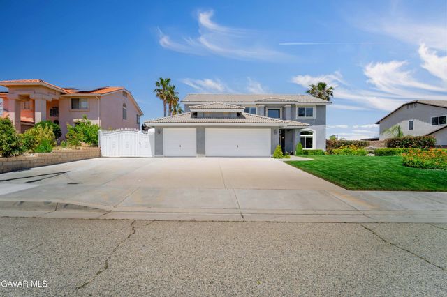 7305 Dana Drive, Palmdale, CA 93551