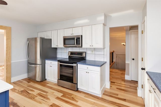 4003 SW 30th Street, Des Moines, IA 50321