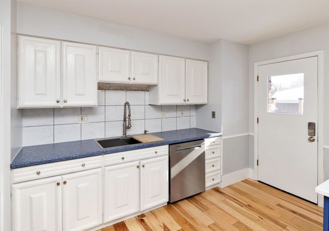 4003 SW 30th Street, Des Moines, IA 50321