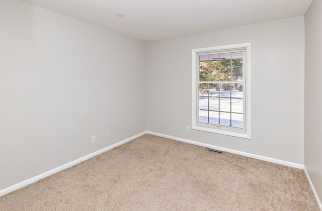 4003 SW 30th Street, Des Moines, IA 50321