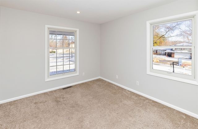 4003 SW 30th Street, Des Moines, IA 50321