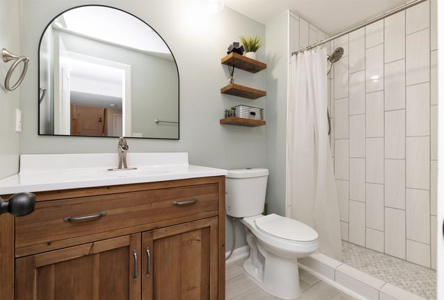 4003 SW 30th Street, Des Moines, IA 50321