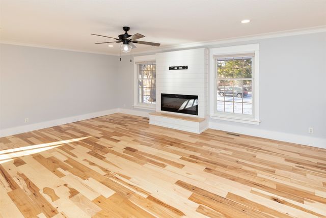 4003 SW 30th Street, Des Moines, IA 50321