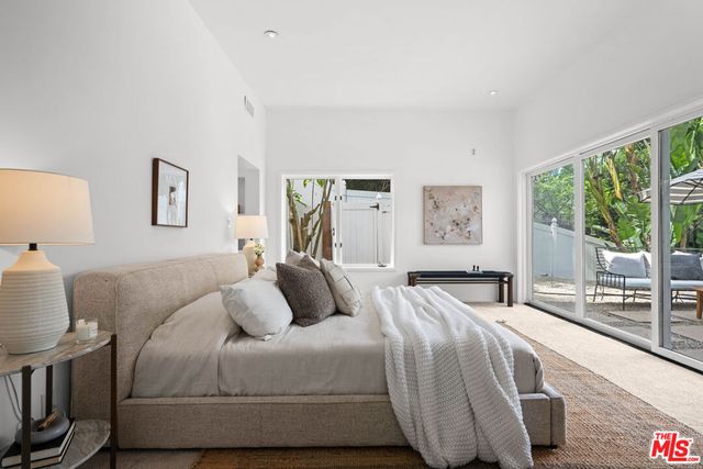 6969 Woodrow Wilson Drive, Los Angeles, CA 90068