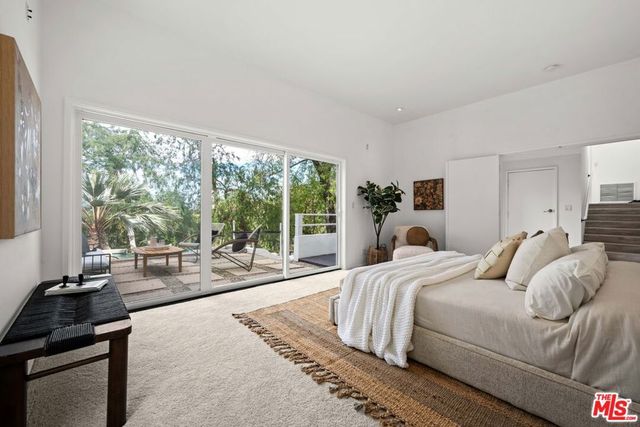 6969 Woodrow Wilson Drive, Los Angeles, CA 90068