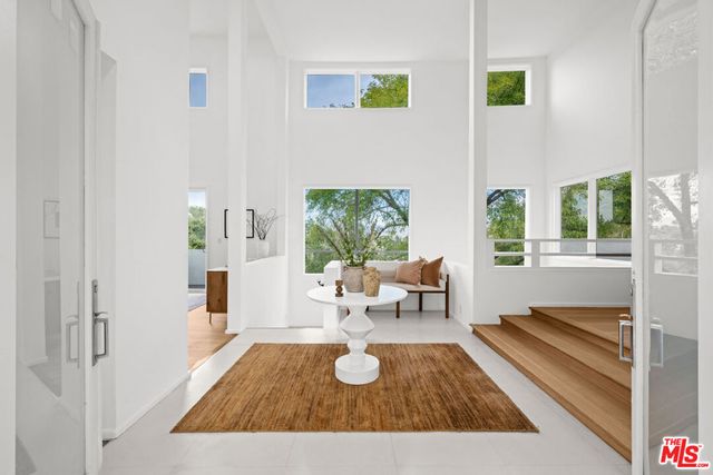 6969 Woodrow Wilson Drive, Los Angeles, CA 90068