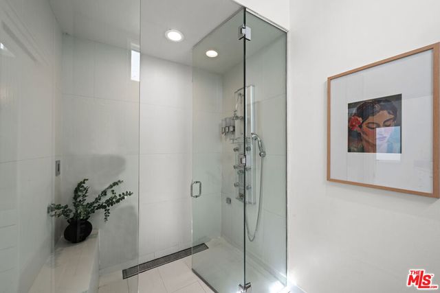 6969 Woodrow Wilson Drive, Los Angeles, CA 90068