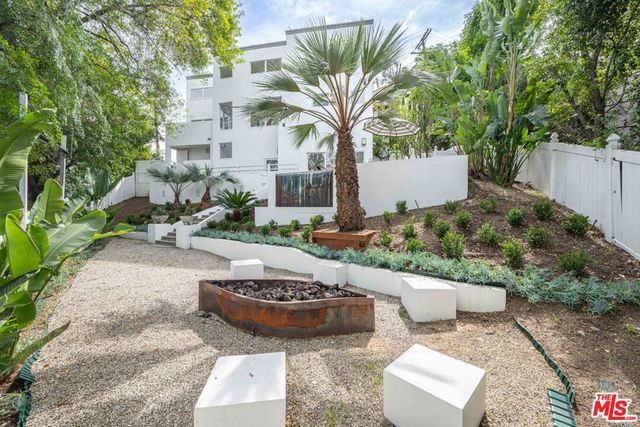 6969 Woodrow Wilson Drive, Los Angeles, CA 90068