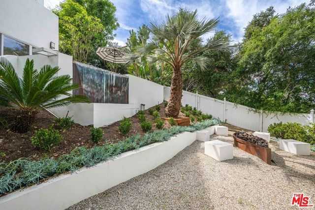 6969 Woodrow Wilson Drive, Los Angeles, CA 90068