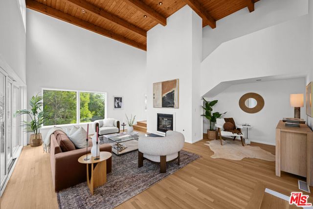 6969 Woodrow Wilson Drive, Los Angeles, CA 90068