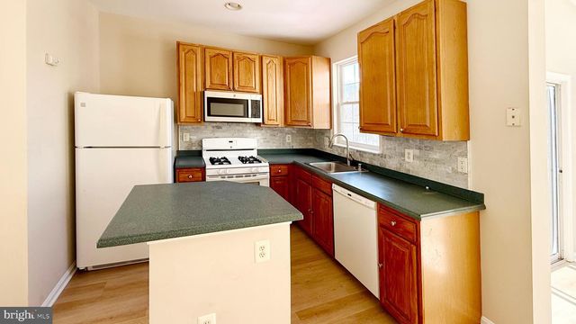 7560 E PLATEAU DR, Hanover, MD 21076