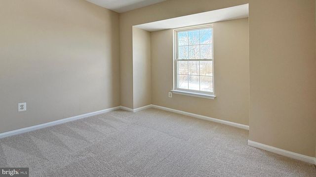 7560 E PLATEAU DR, Hanover, MD 21076