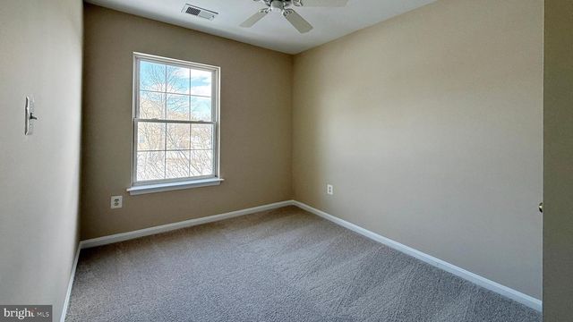 7560 E PLATEAU DR, Hanover, MD 21076