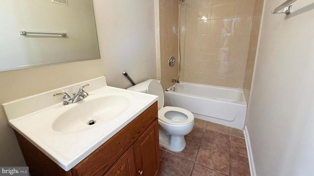 7560 E PLATEAU DR, Hanover, MD 21076