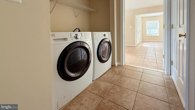 7560 E PLATEAU DR, Hanover, MD 21076