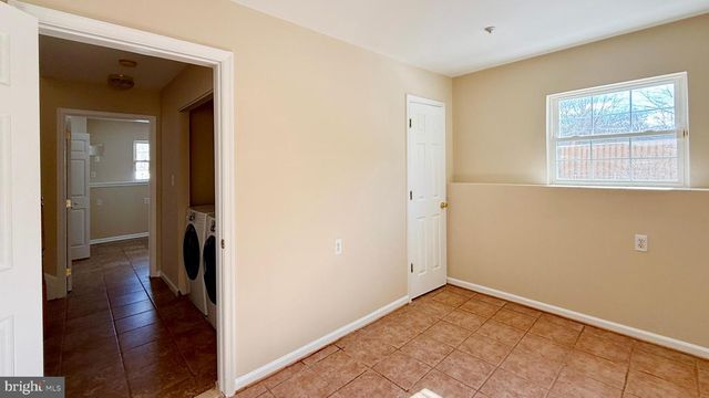 7560 E PLATEAU DR, Hanover, MD 21076