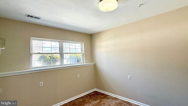 7560 E PLATEAU DR, Hanover, MD 21076