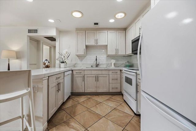 3119 Sunflower Loop N, Palm Springs, CA 92262