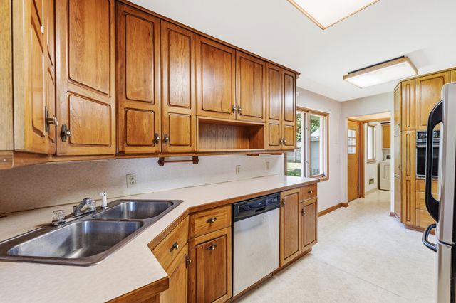 4092 Saratoga Avenue, Comstock Twp, MI 49048