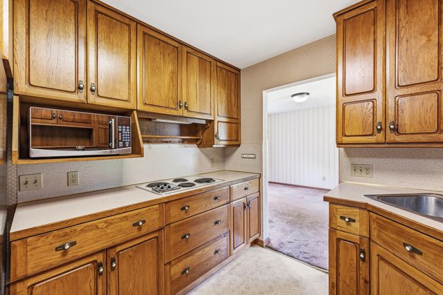 4092 Saratoga Avenue, Comstock Twp, MI 49048