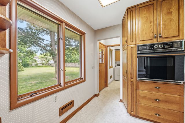 4092 Saratoga Avenue, Comstock Twp, MI 49048