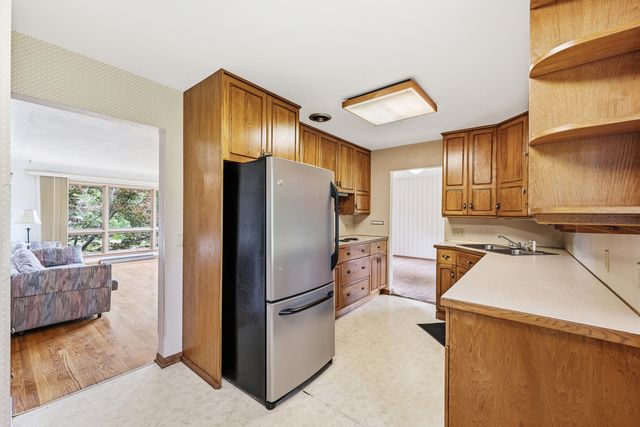 4092 Saratoga Avenue, Comstock Twp, MI 49048
