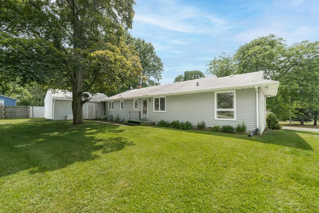 4092 Saratoga Avenue, Comstock Twp, MI 49048