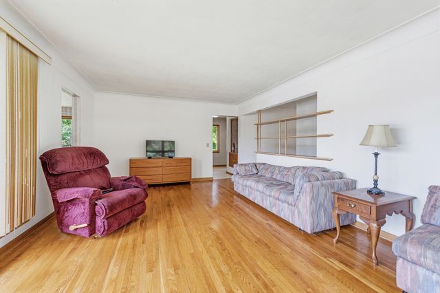 4092 Saratoga Avenue, Comstock Twp, MI 49048