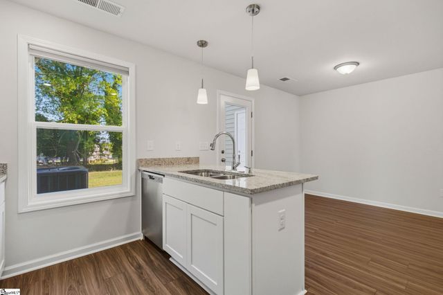 644 Blossom Run, Spartanburg, SC 29307
