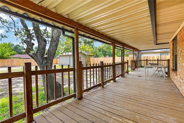 4502 Old Hearne Road, Bryan, TX 77803