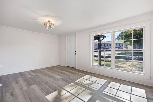 24 E Iron Belt Road, Cartersville, GA 30120