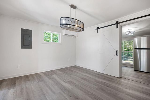 24 E Iron Belt Road, Cartersville, GA 30120