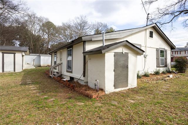 24 E Iron Belt Road, Cartersville, GA 30120