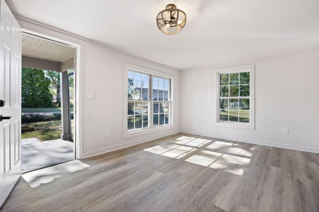 24 E Iron Belt Road, Cartersville, GA 30120