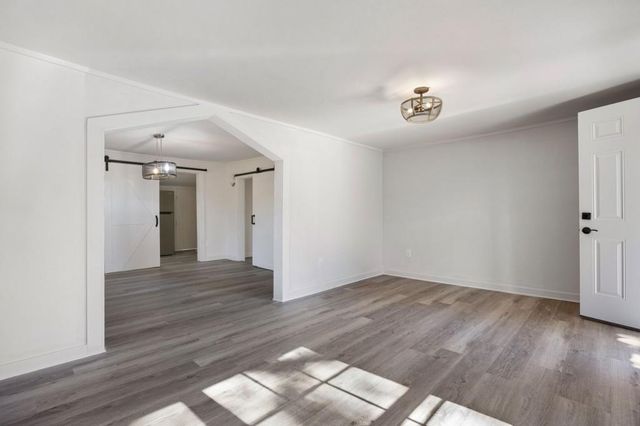 24 E Iron Belt Road, Cartersville, GA 30120
