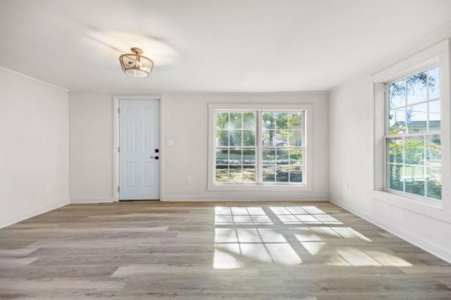 24 E Iron Belt Road, Cartersville, GA 30120