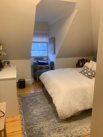 354 Harvard St 1, Cambridge, MA 02138