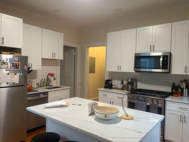 354 Harvard St 1, Cambridge, MA 02138