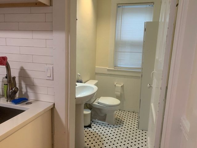354 Harvard St 1, Cambridge, MA 02138