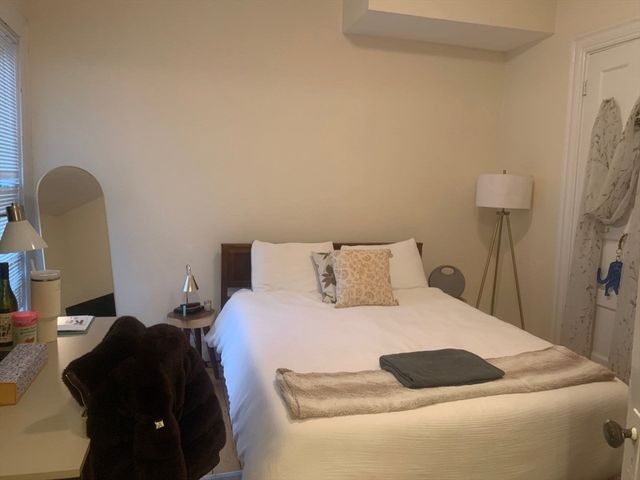 354 Harvard St 1, Cambridge, MA 02138