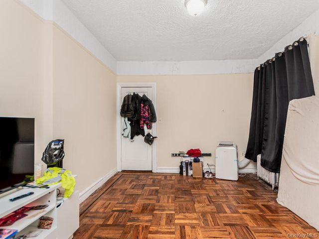 3230 Cruger Avenue 2F, Bronx, NY 10467