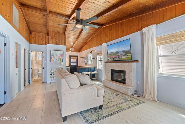 318 NE 58th Street, Oak Island, NC 28465
