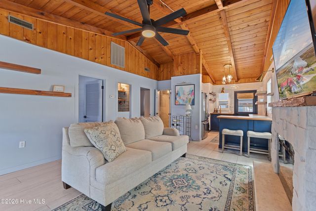 318 NE 58th Street, Oak Island, NC 28465