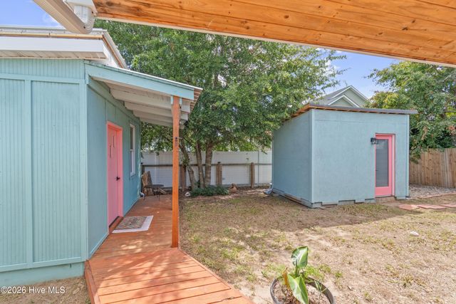 318 NE 58th Street, Oak Island, NC 28465