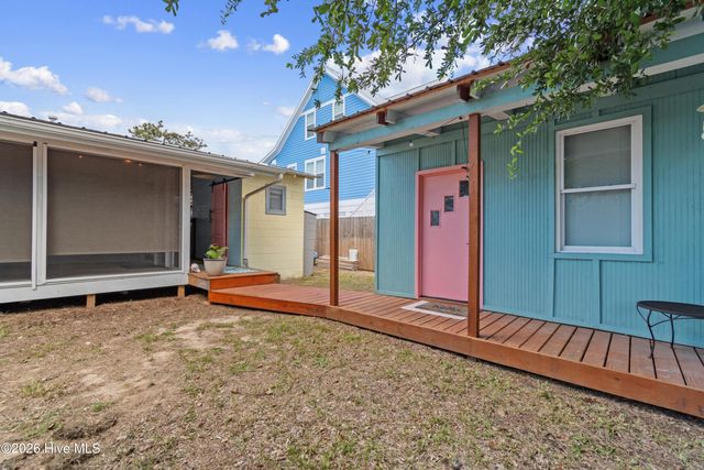 318 NE 58th Street, Oak Island, NC 28465