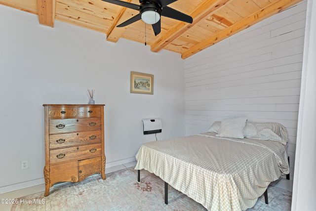 318 NE 58th Street, Oak Island, NC 28465