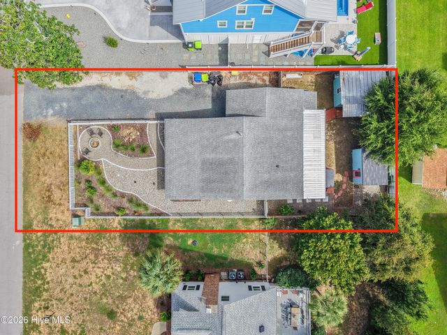 318 NE 58th Street, Oak Island, NC 28465