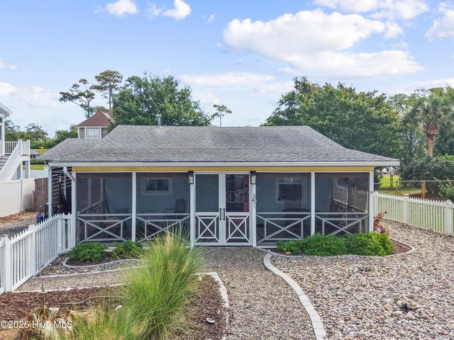 318 NE 58th Street, Oak Island, NC 28465