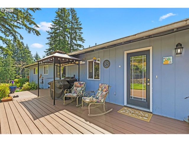 27 JONES Rd, Kelso, WA 98626
