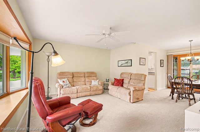 41131 S Mcmahon Circle, Novi, MI 48375